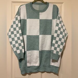 Stylish Checkered Crewneck Sweater for Men or Women